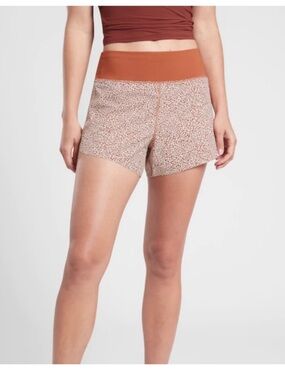 Athleta Run With It  3.5"  Printed Shorts Small